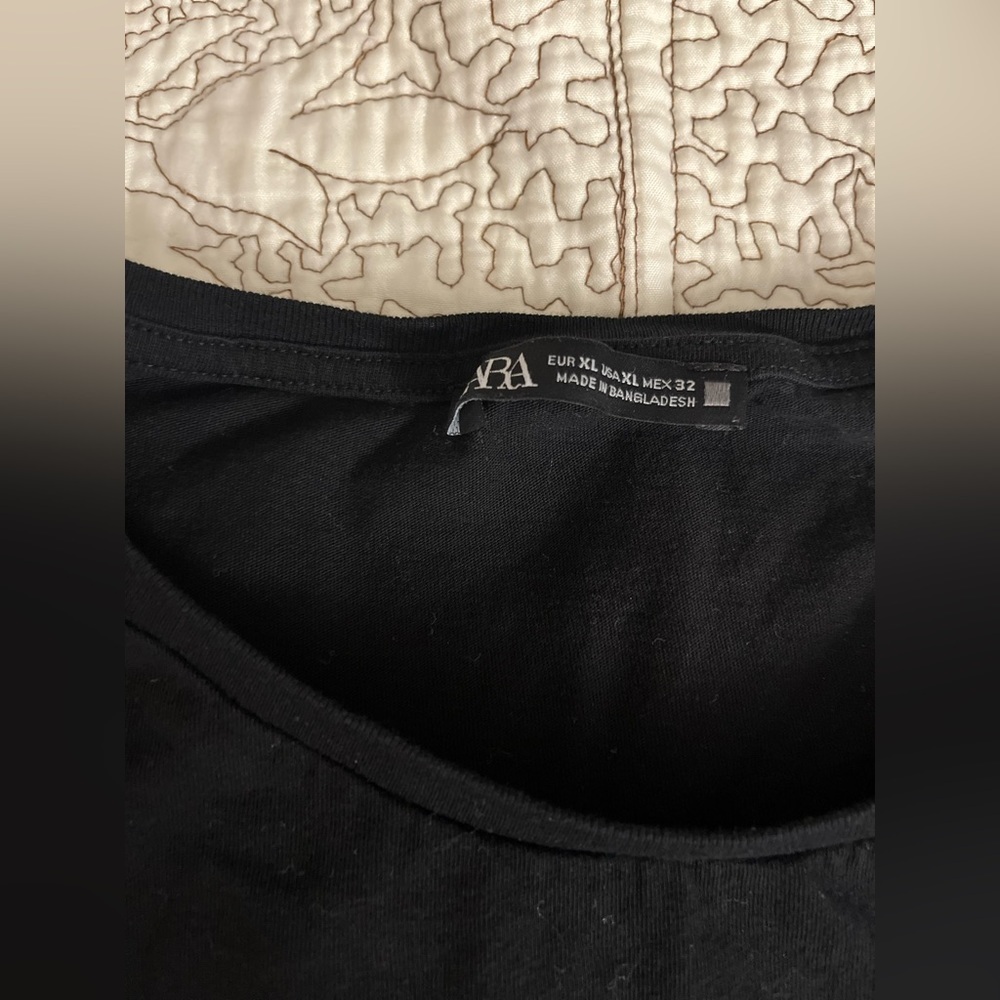 Zara basic black T-Shirt - Picture 2 of 3